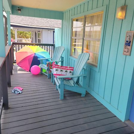 Upper Deck Hotel And Bar - Adults Only South Padre Island Buitenkant foto