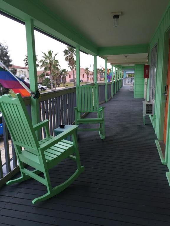 Upper Deck Hotel And Bar - Adults Only South Padre Island Buitenkant foto
