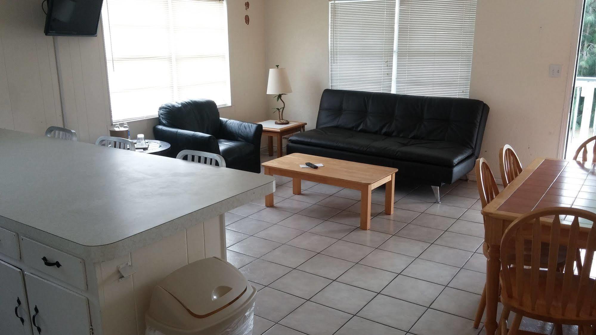 Upper Deck Hotel And Bar - Adults Only South Padre Island Buitenkant foto